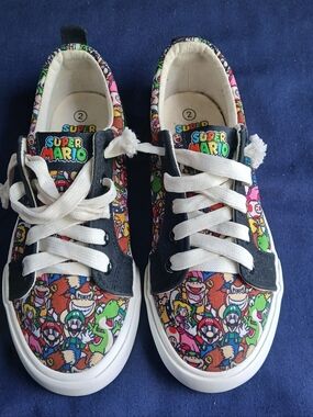 Nintendo Kids Super Mario Multicolor Lace-Up Sneakers